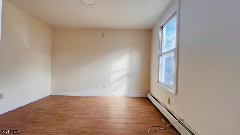 Property Photo:  512 Summer St 1  NJ 07501 