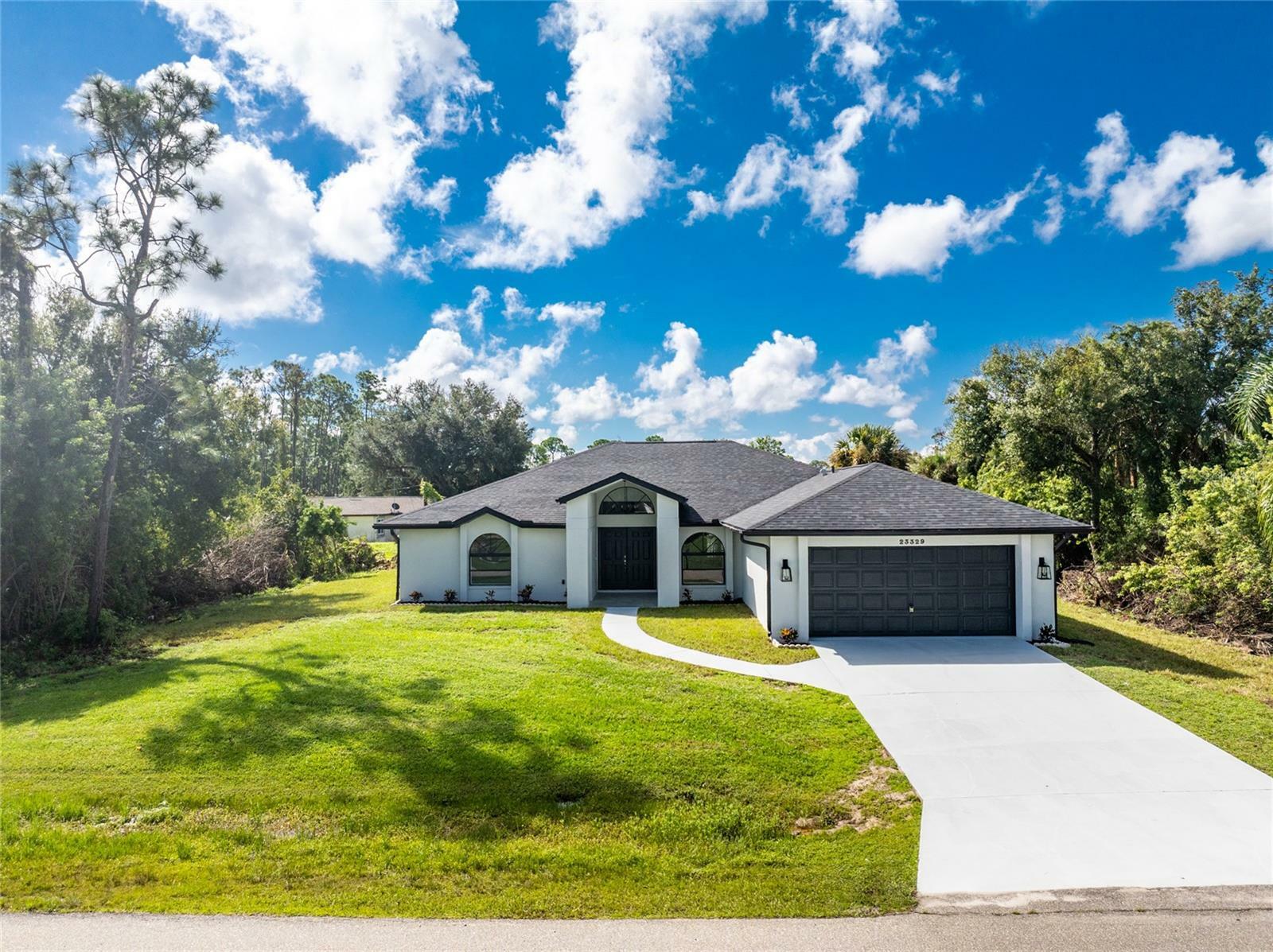 Property Photo:  23329 Ferndale Avenue  FL 33980 