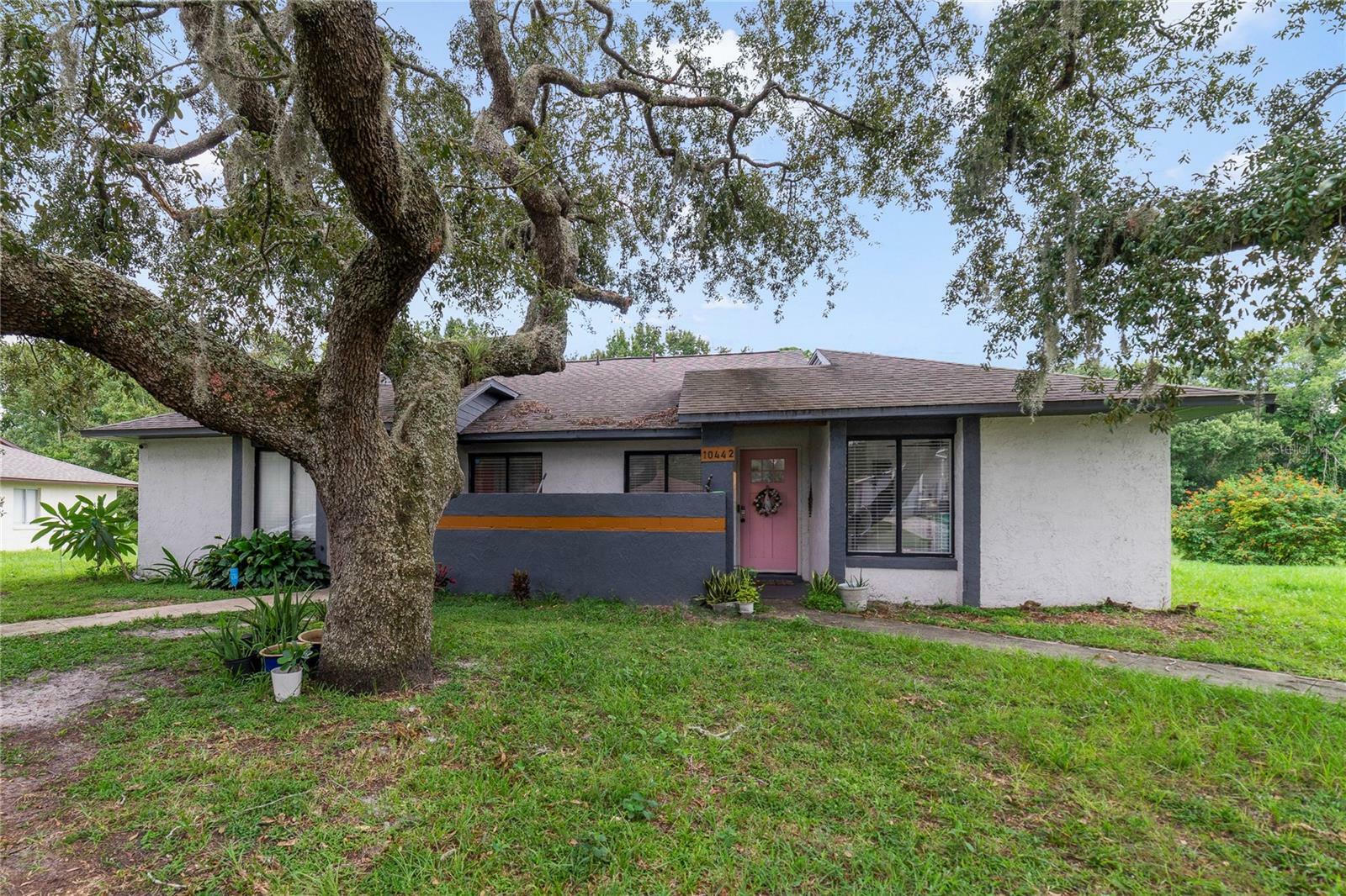 Property Photo:  10442 Riva Ridge Trail  FL 32817 