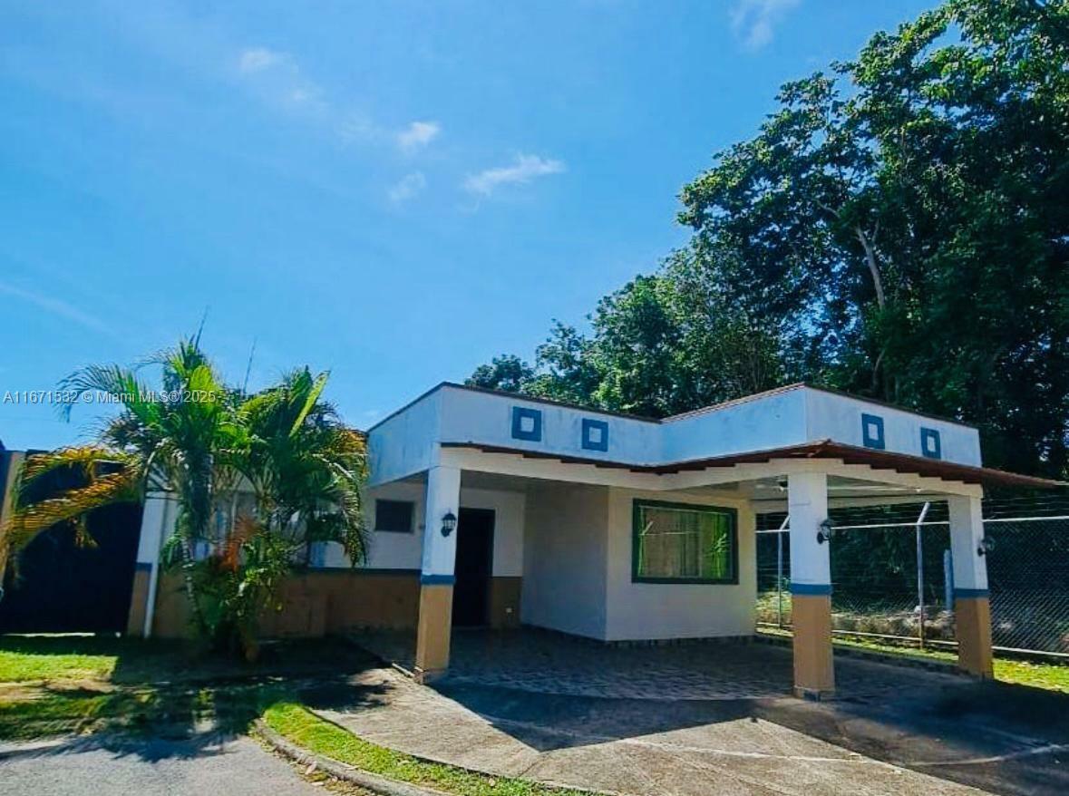 Property Photo:  65 E Malaga, Costa Rica  CO  