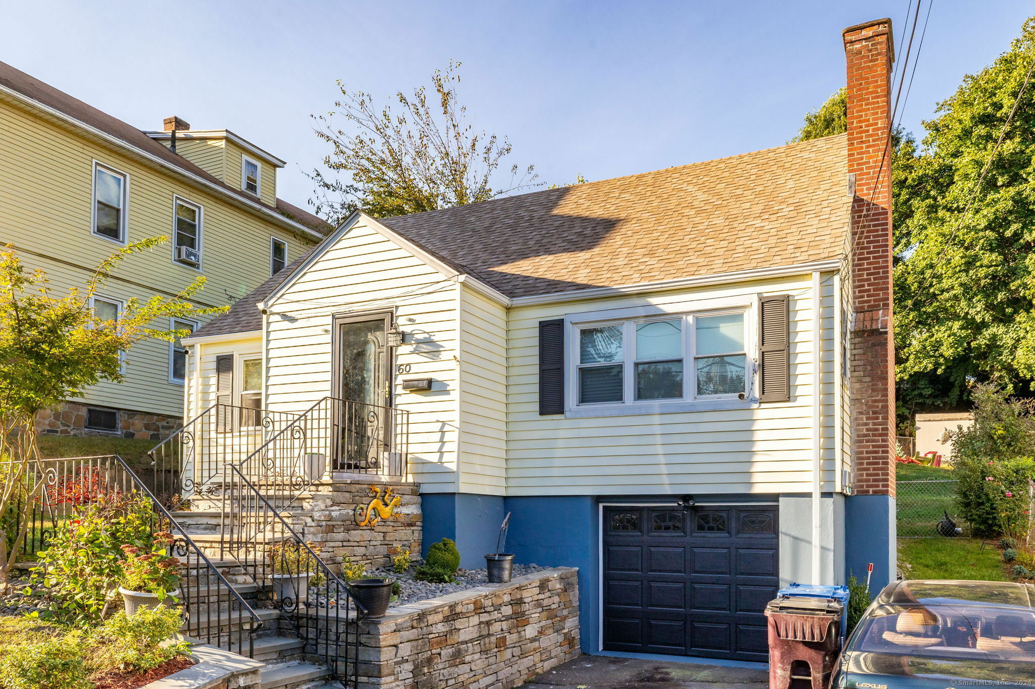 Property Photo:  60 Cabot Street  CT 06053 