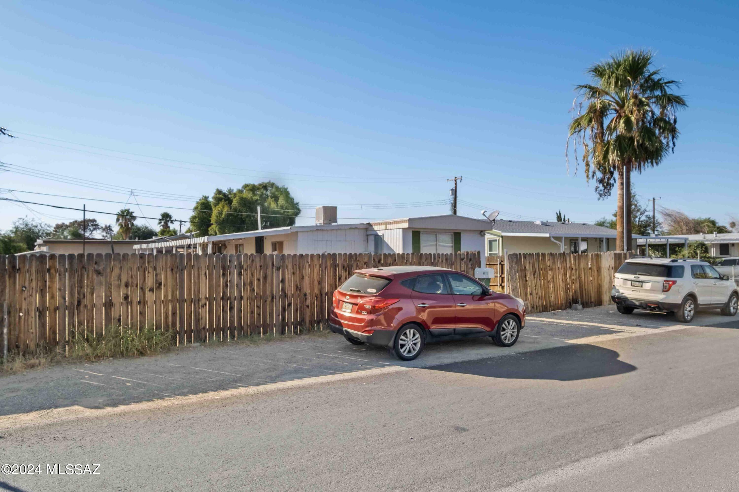 Property Photo:  4611 N Camino Aire Fresco  AZ 85705 