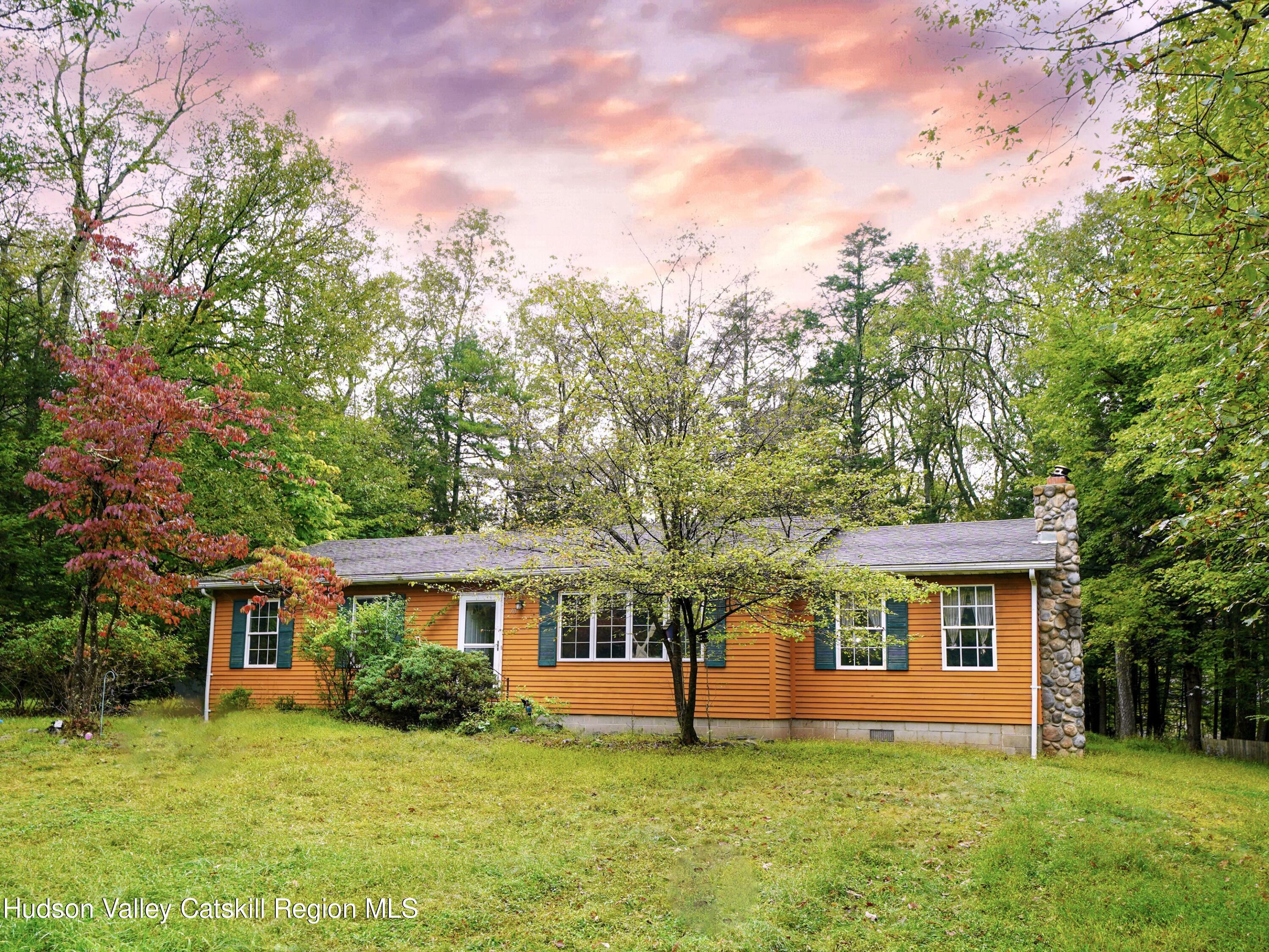 Property Photo:  70 Catskill View  NY 12477 