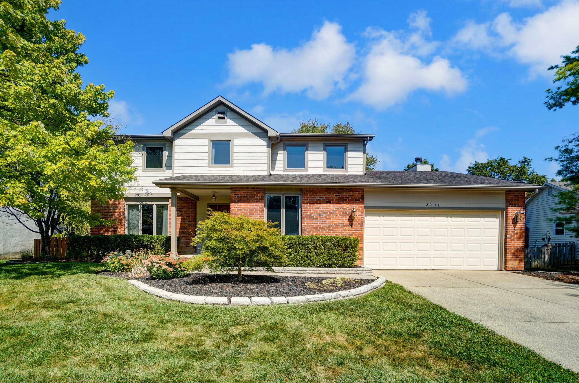 Property Photo:  2204 Stratingham Drive  OH 43016 