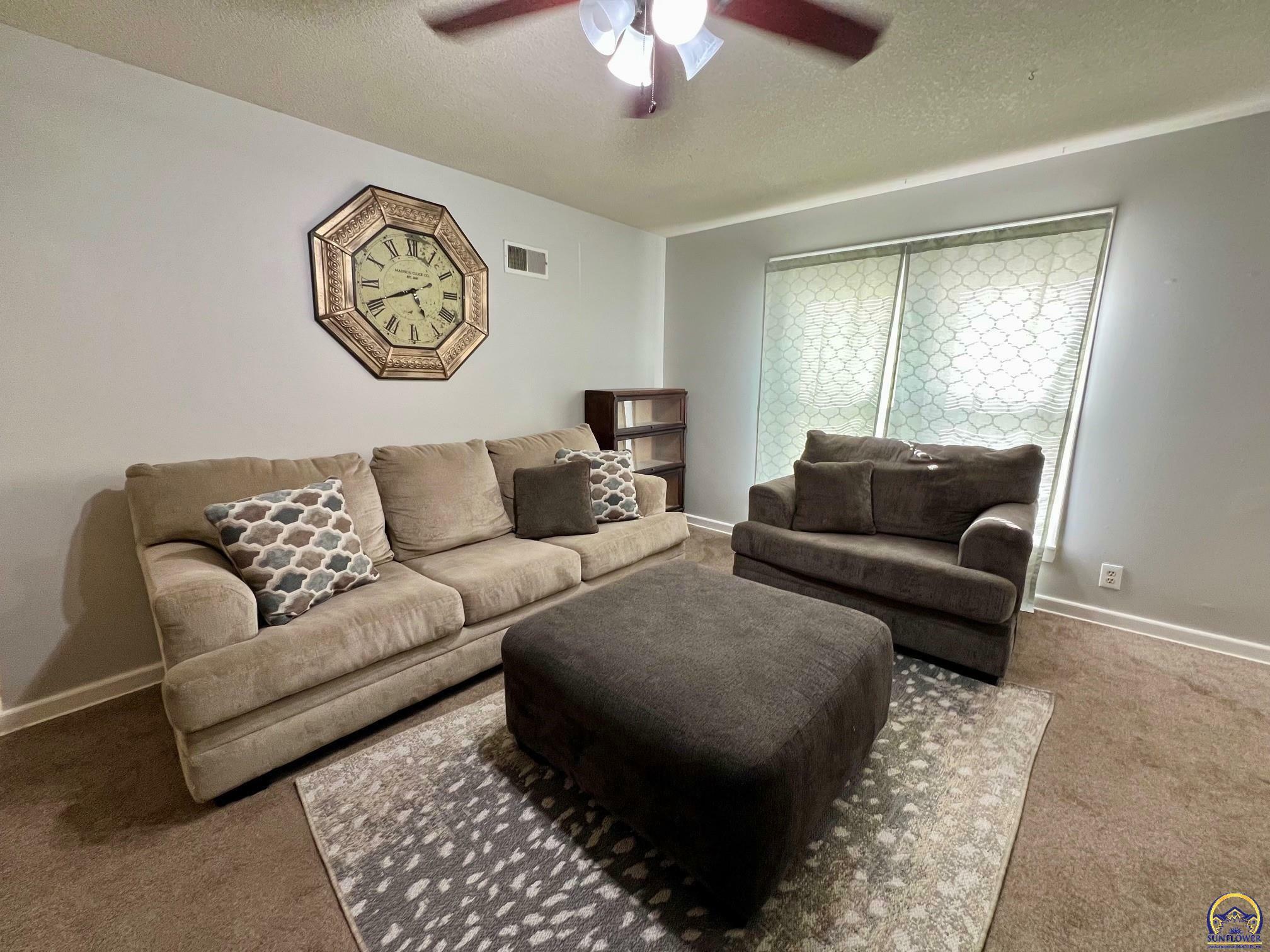 Property Photo:  1186 SW Gage Blvd  KS 66604 