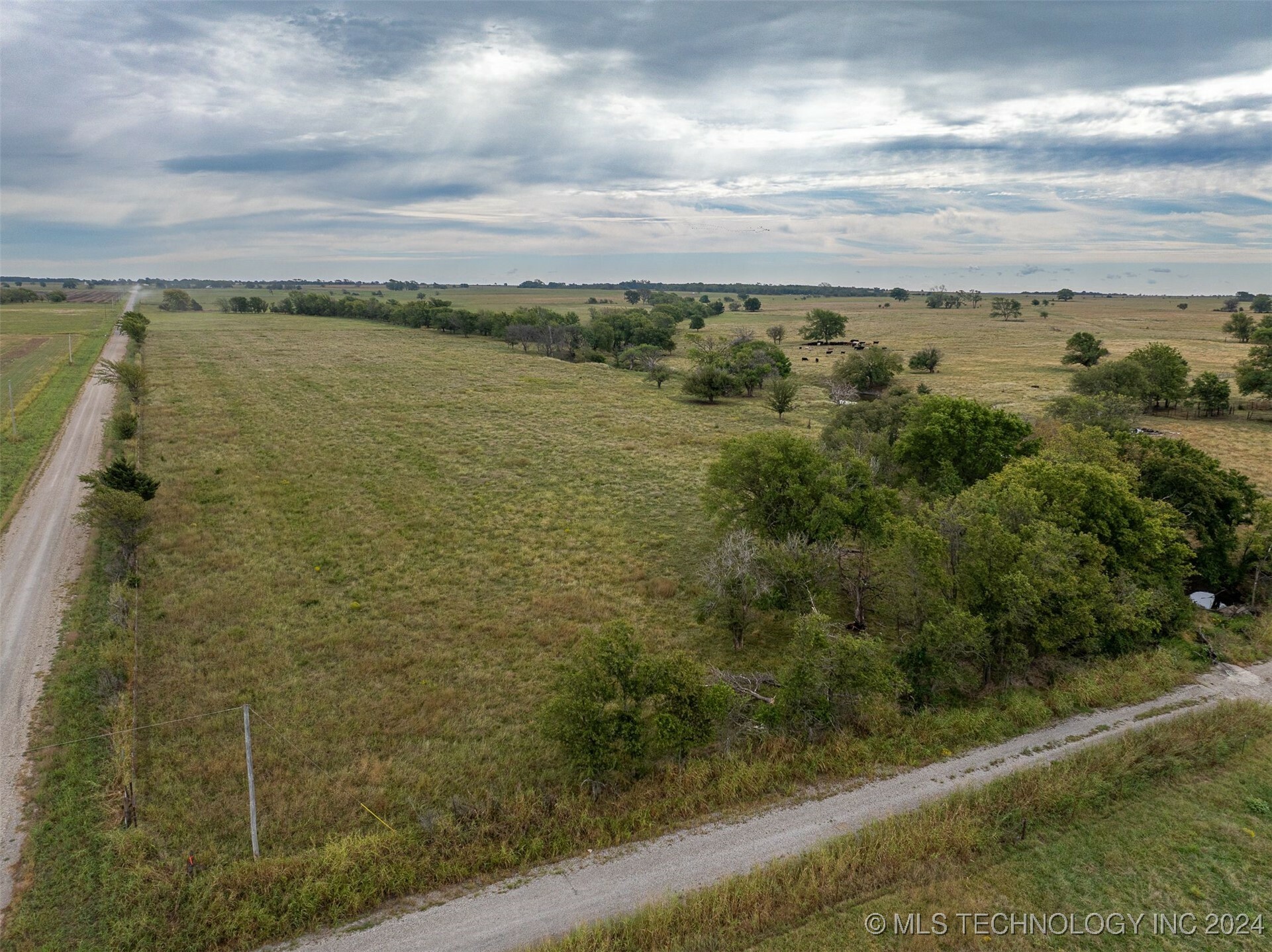 Property Photo:  County Road 4  OK 74072 