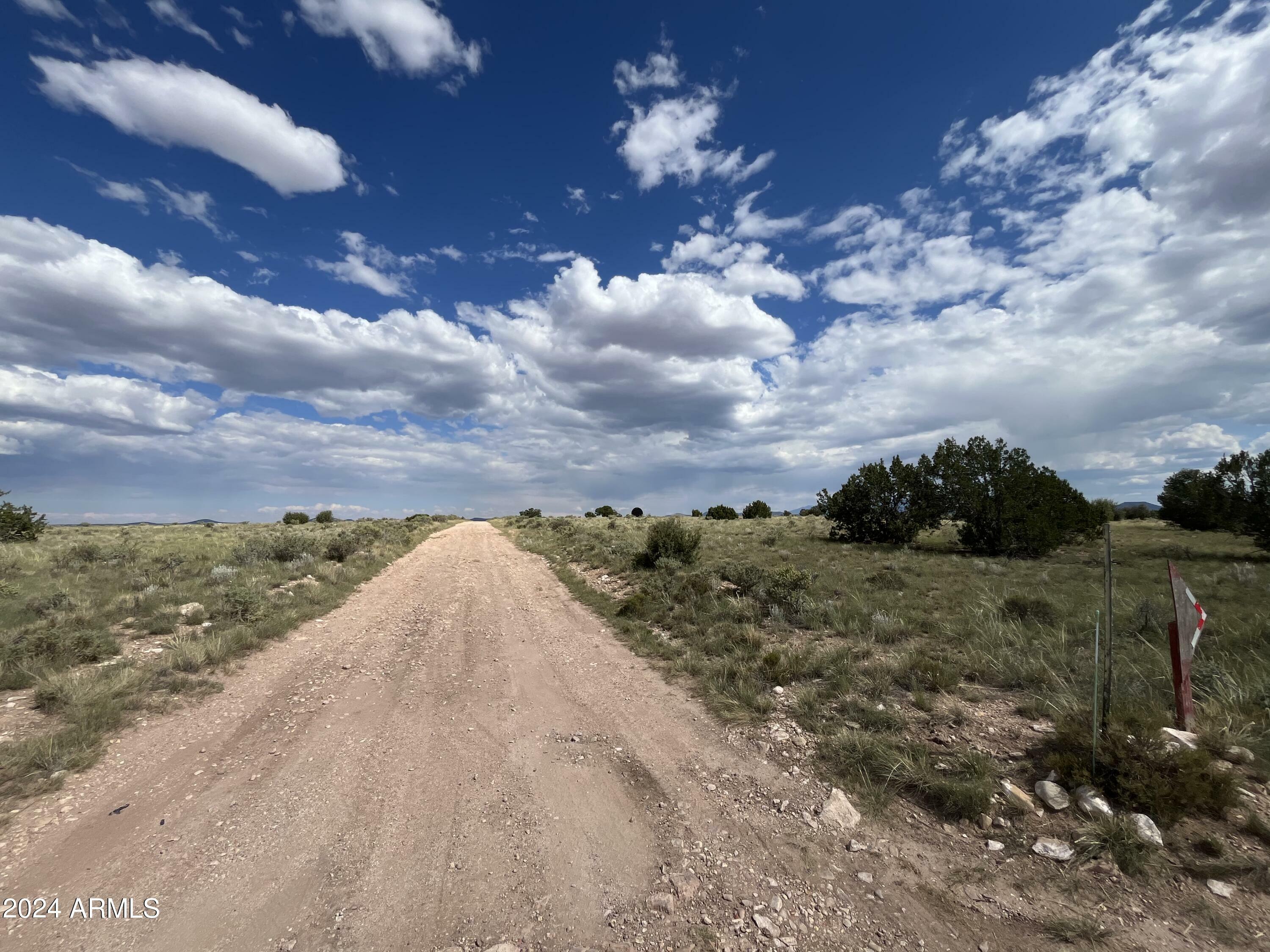 Property Photo:  530 E Pine Road 20  AZ 86046 