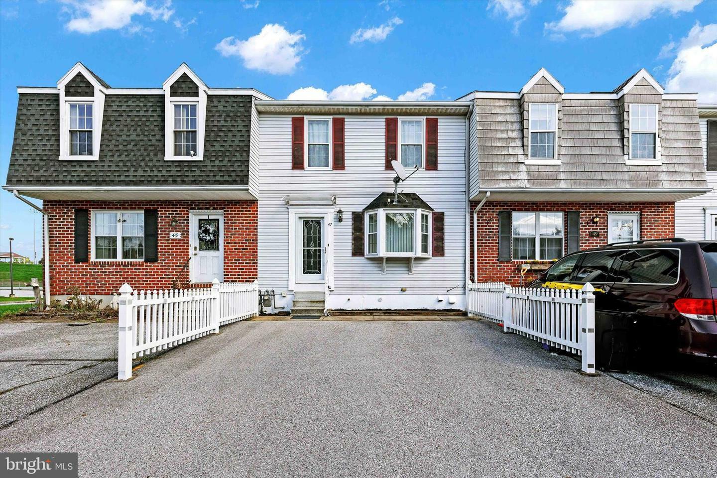 Property Photo:  47 Kings Way  PA 17363 