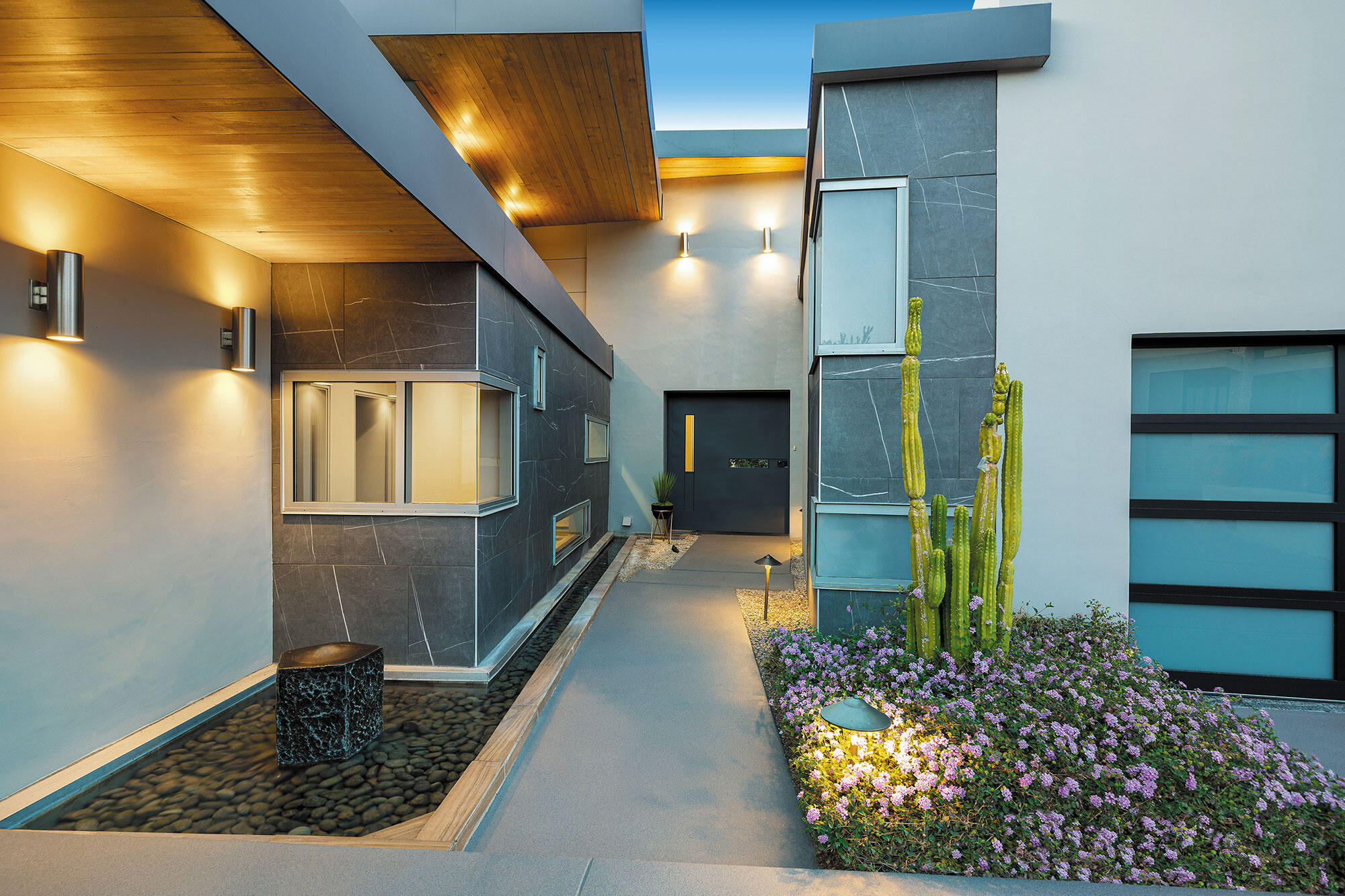 Property Photo: 119 Chalaka Place CA 92260