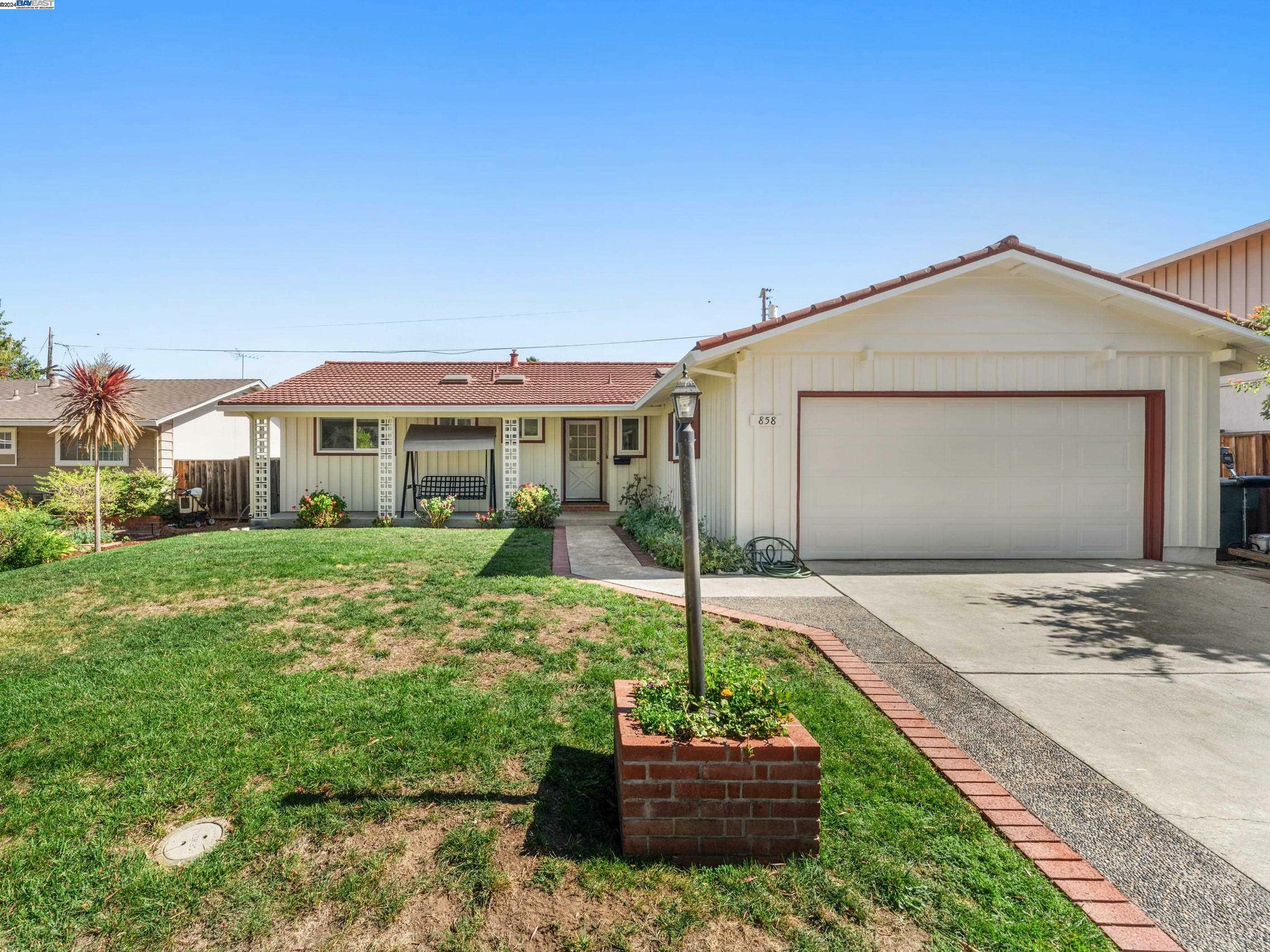 858 Maranta Ave  Sunnyvale CA 94087 photo