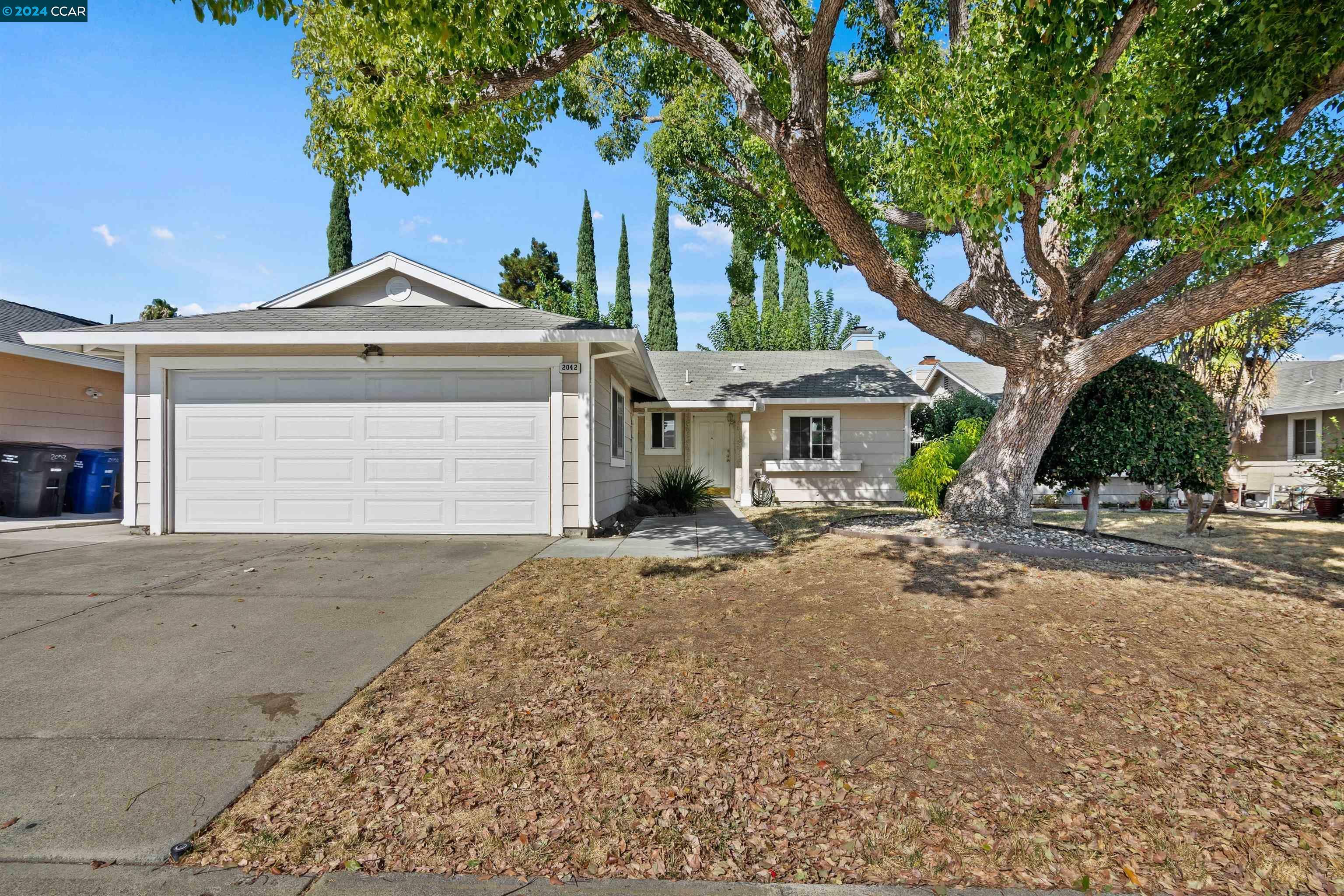 Property Photo:  2042 Newport Dr  CA 94565 