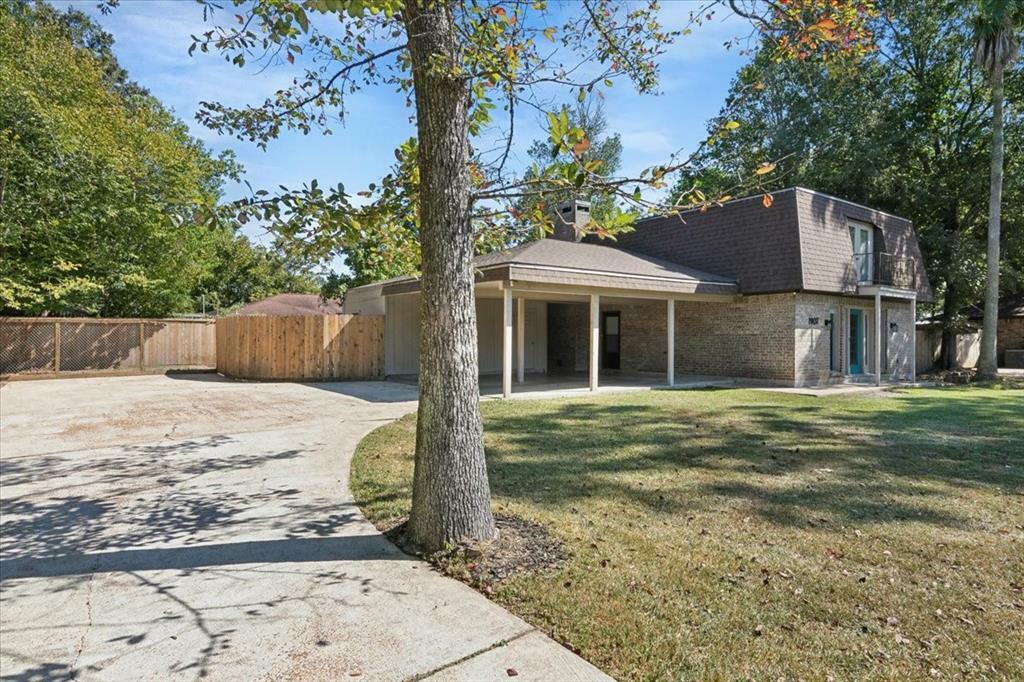 Property Photo:  1907 Irving Street  TX 77630 