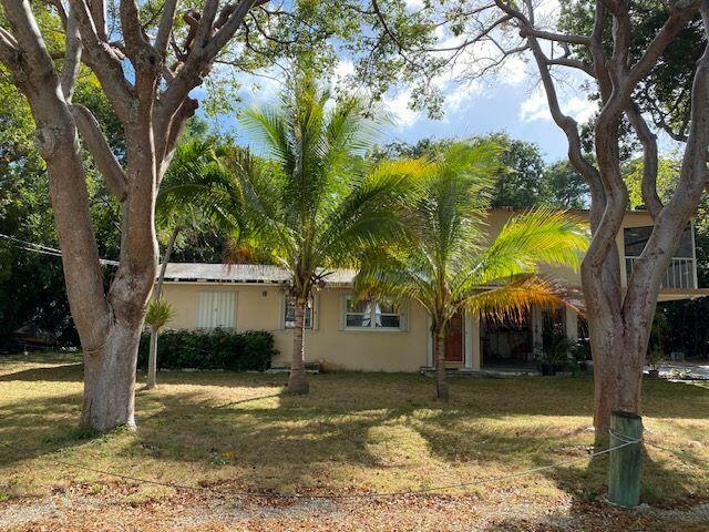 Property Photo:  219 S Bay Harbor Drive  FL 33037 