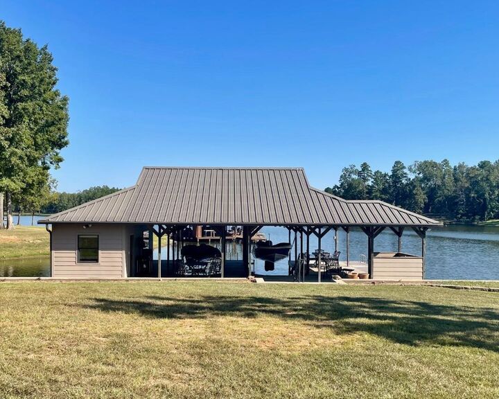 Property Photo: 104 Annes Way TX 75631