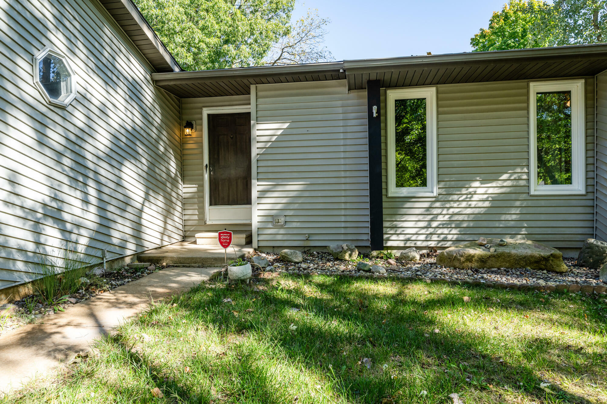 Property Photo:  619 Circle Ridge Drive  MI 49107 