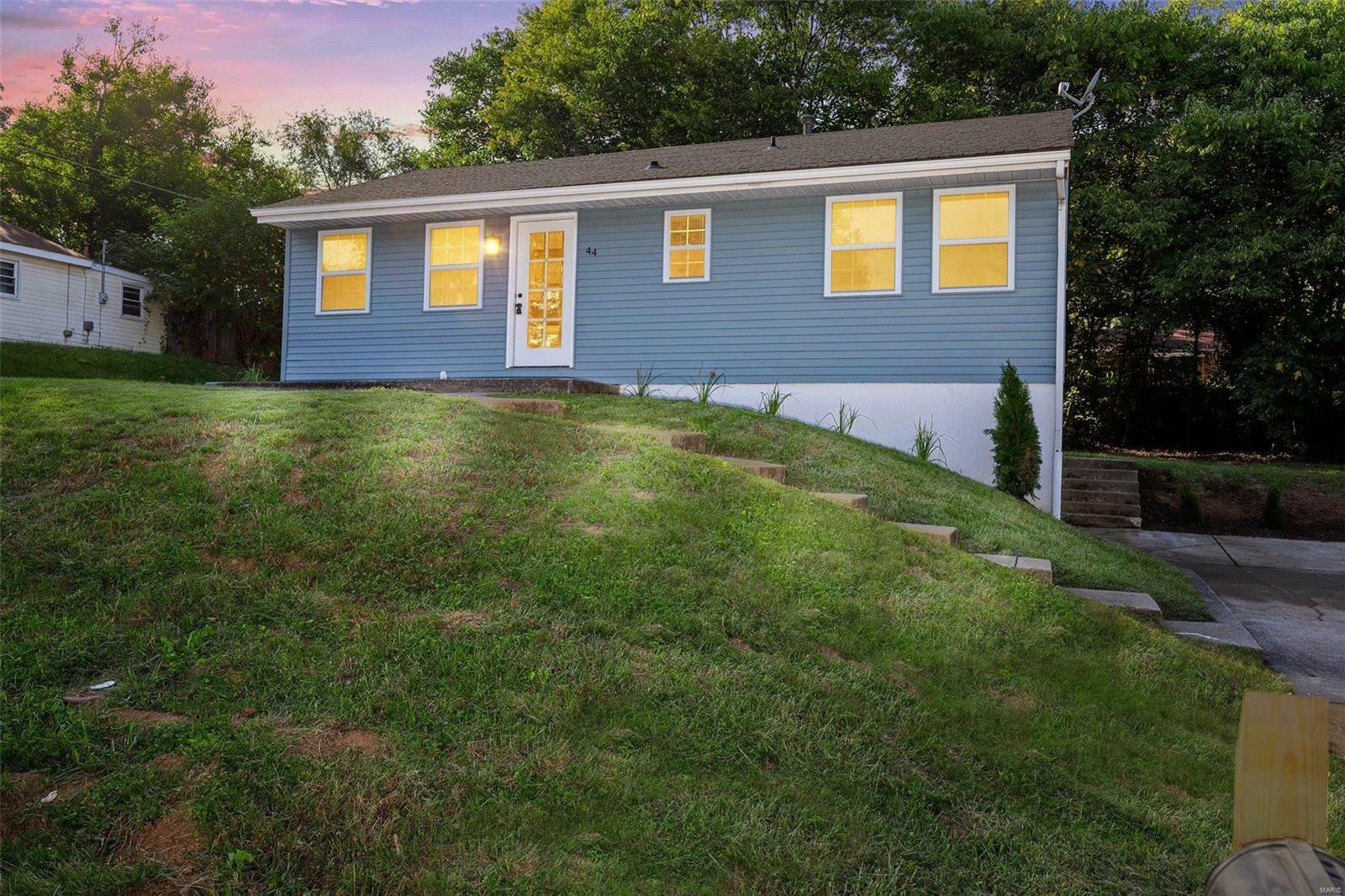 Property Photo:  44 Sharon Drive  MO 63303 