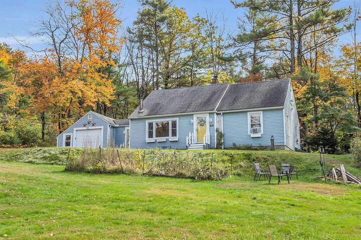 Property Photo:  135 South Street  NH 03465-2308 