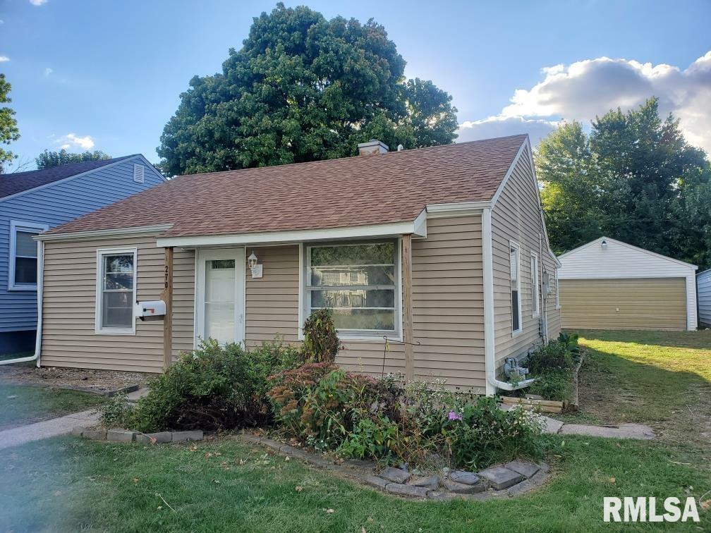 Property Photo:  270 N 11th Avenue  IL 61520 