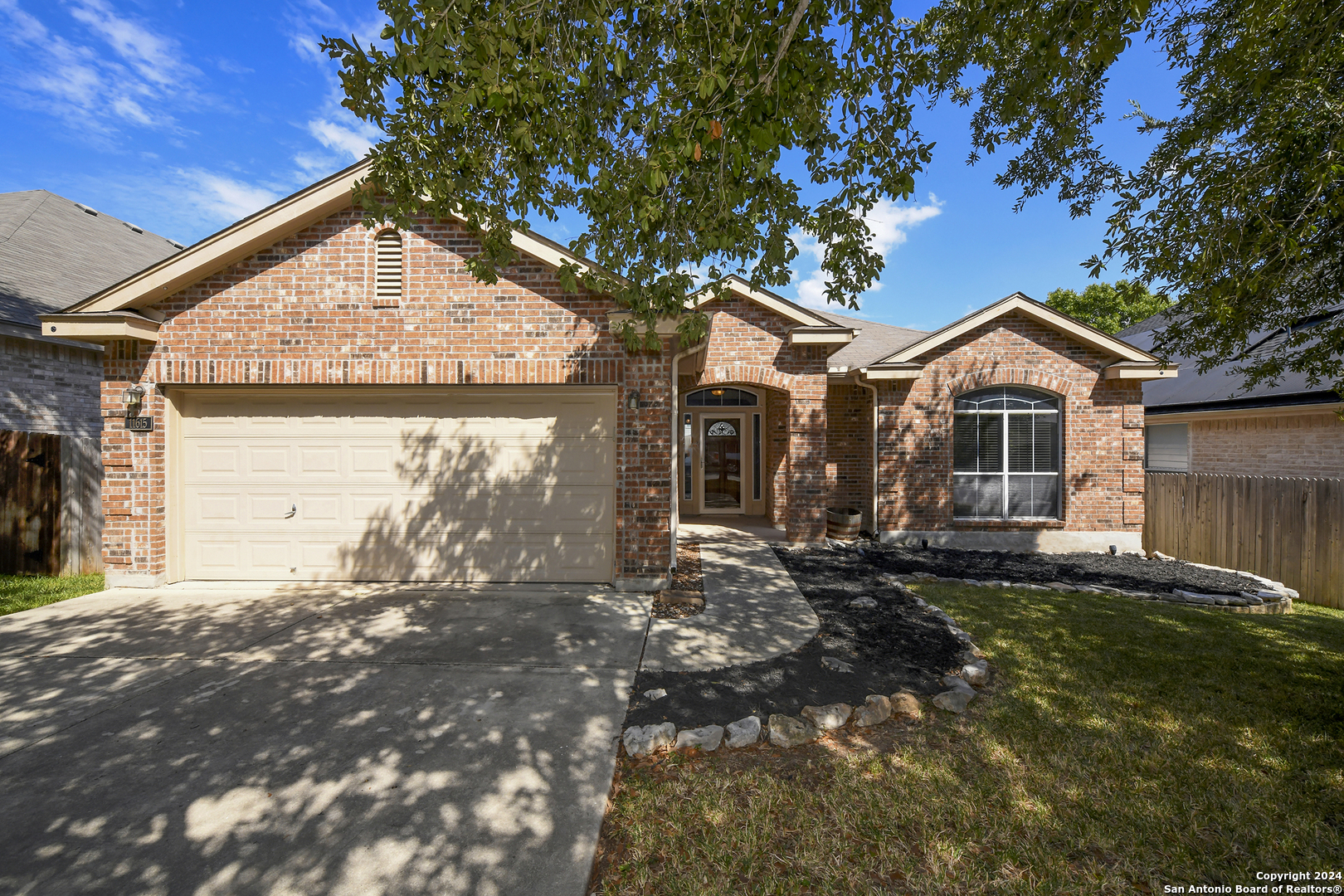 Property Photo:  11615 Huisache Daisy  TX 78245 