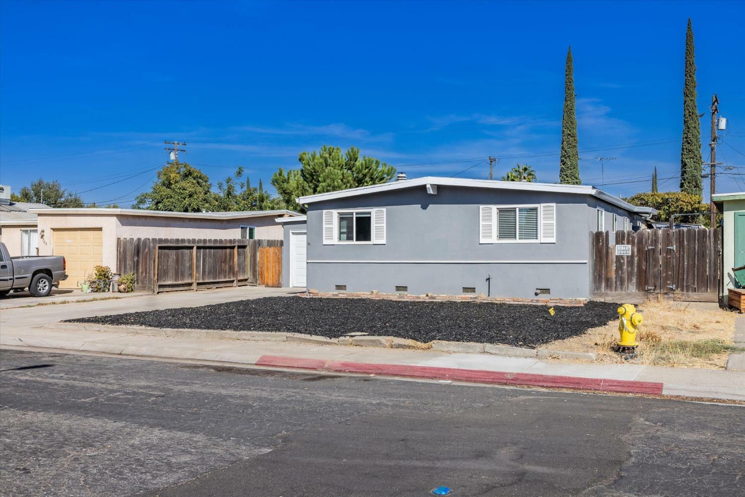 Property Photo:  2704 Sparks Way  CA 95350 