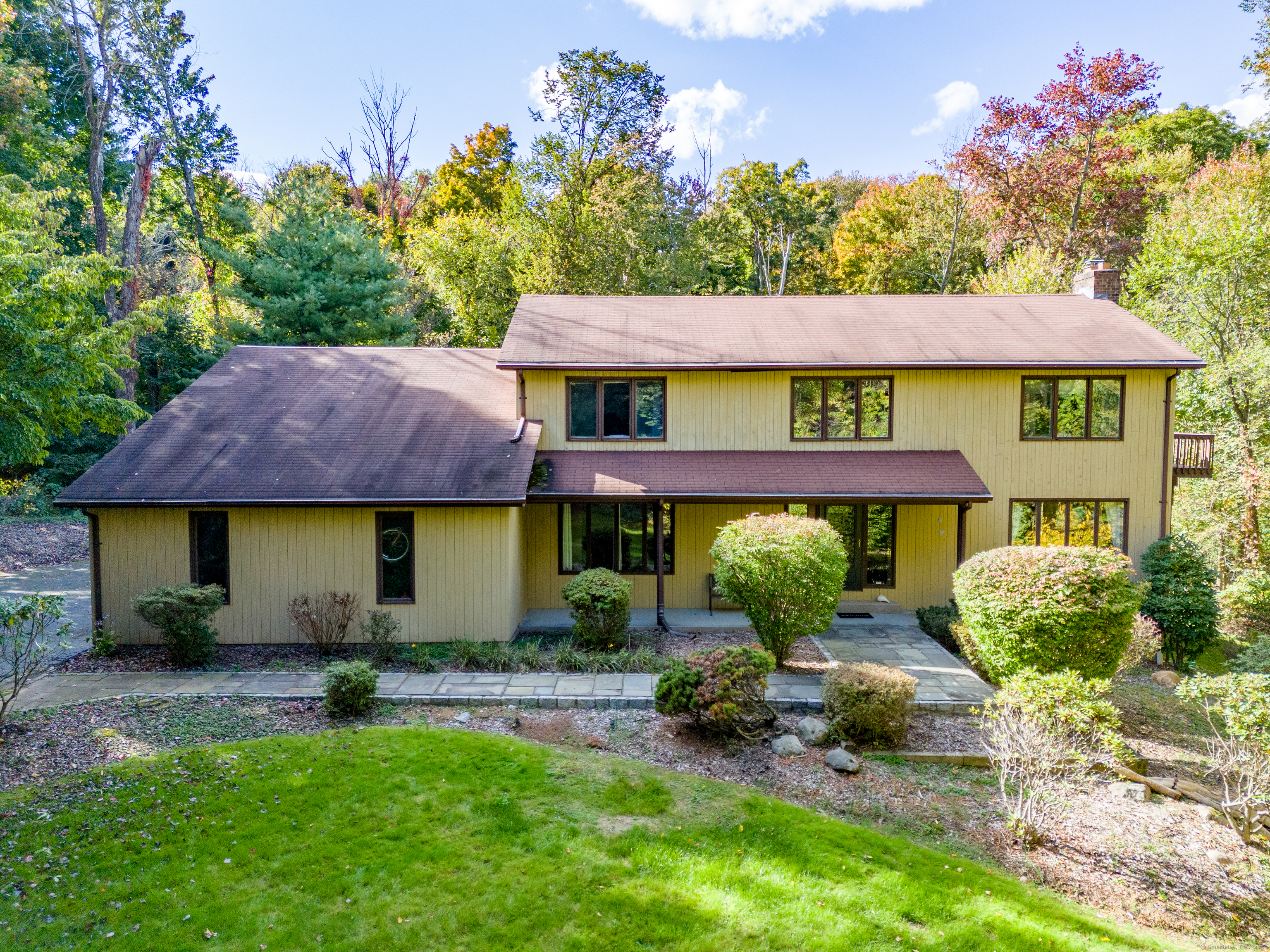 Property Photo:  19 Mountain Brook Road  CT 06473 