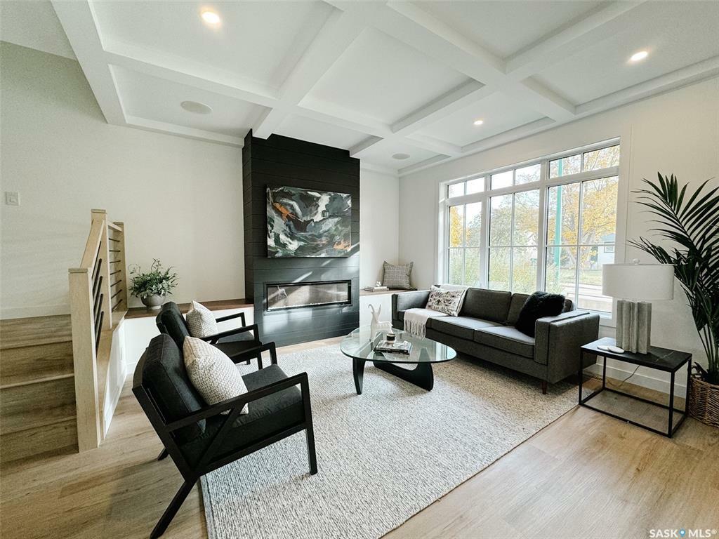 Property Photo:  1407 12th Street  SK S7H 0E7 