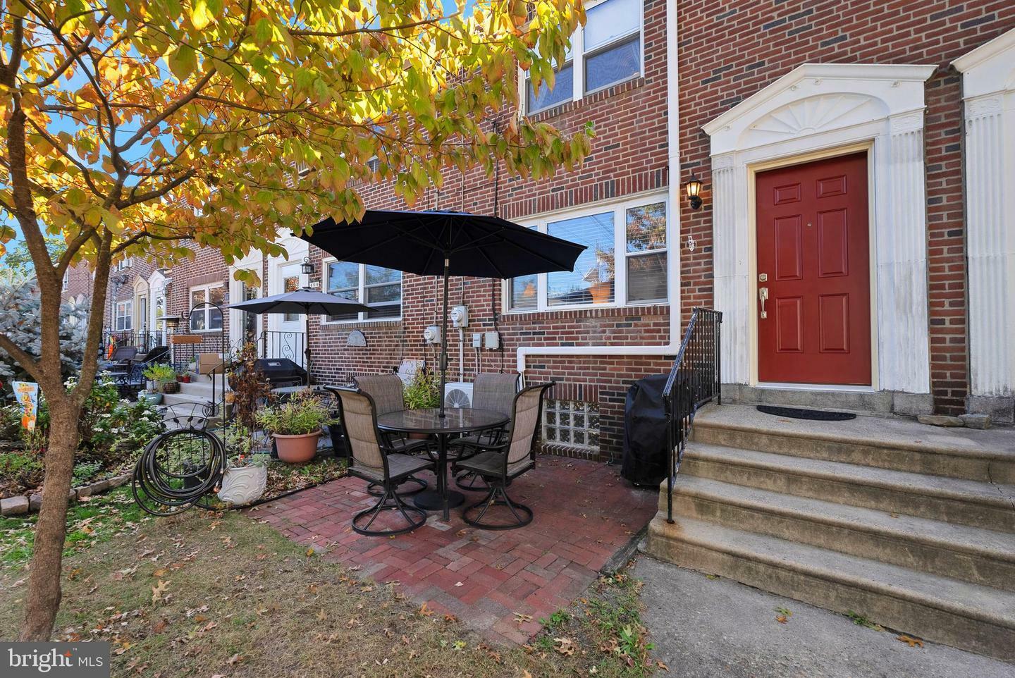 Property Photo:  468 Center Street  NJ 08108 