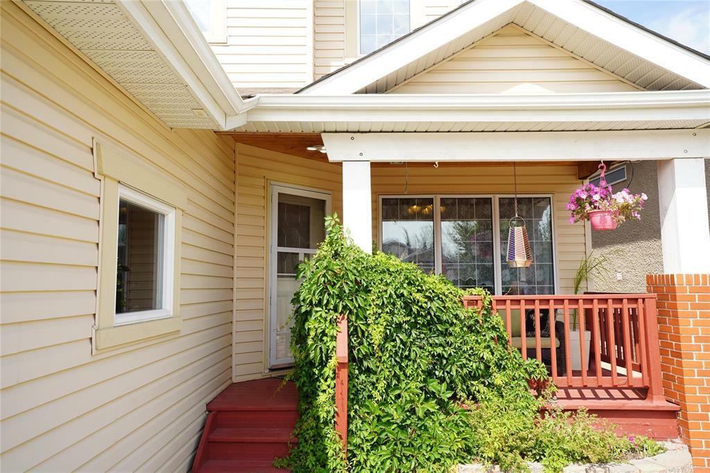 Property Photo:  300 Reg Wyatt Way  MB R3W 0B4 