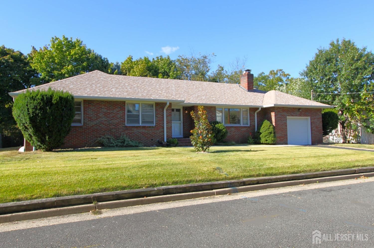 Property Photo:  36 Austin Avenue  NJ 08873 