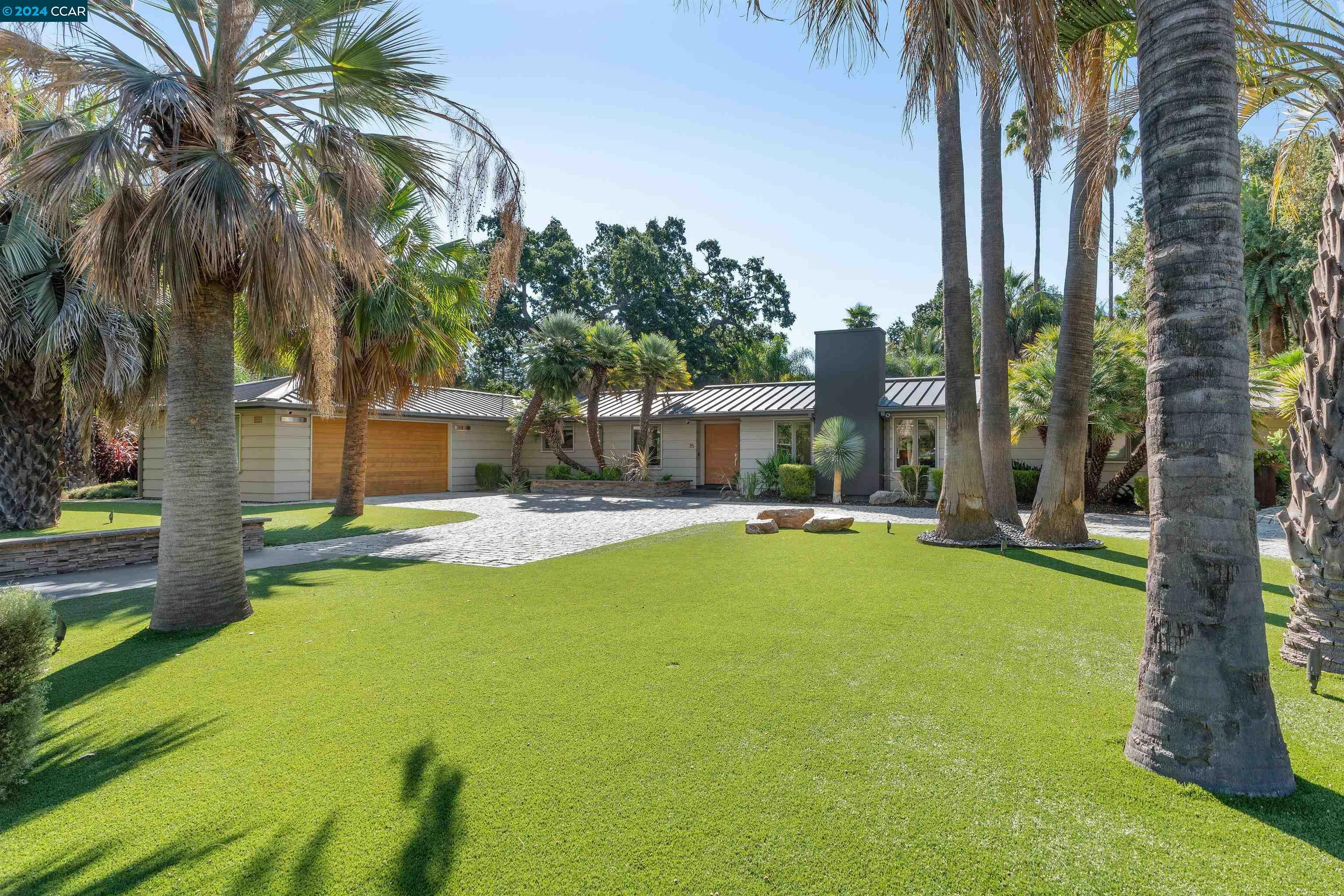 Property Photo:  35 Amberwood Ln  CA 94598 