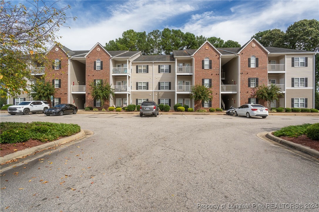 Property Photo:  635-305 Marshtree Lane 305  NC 28314 