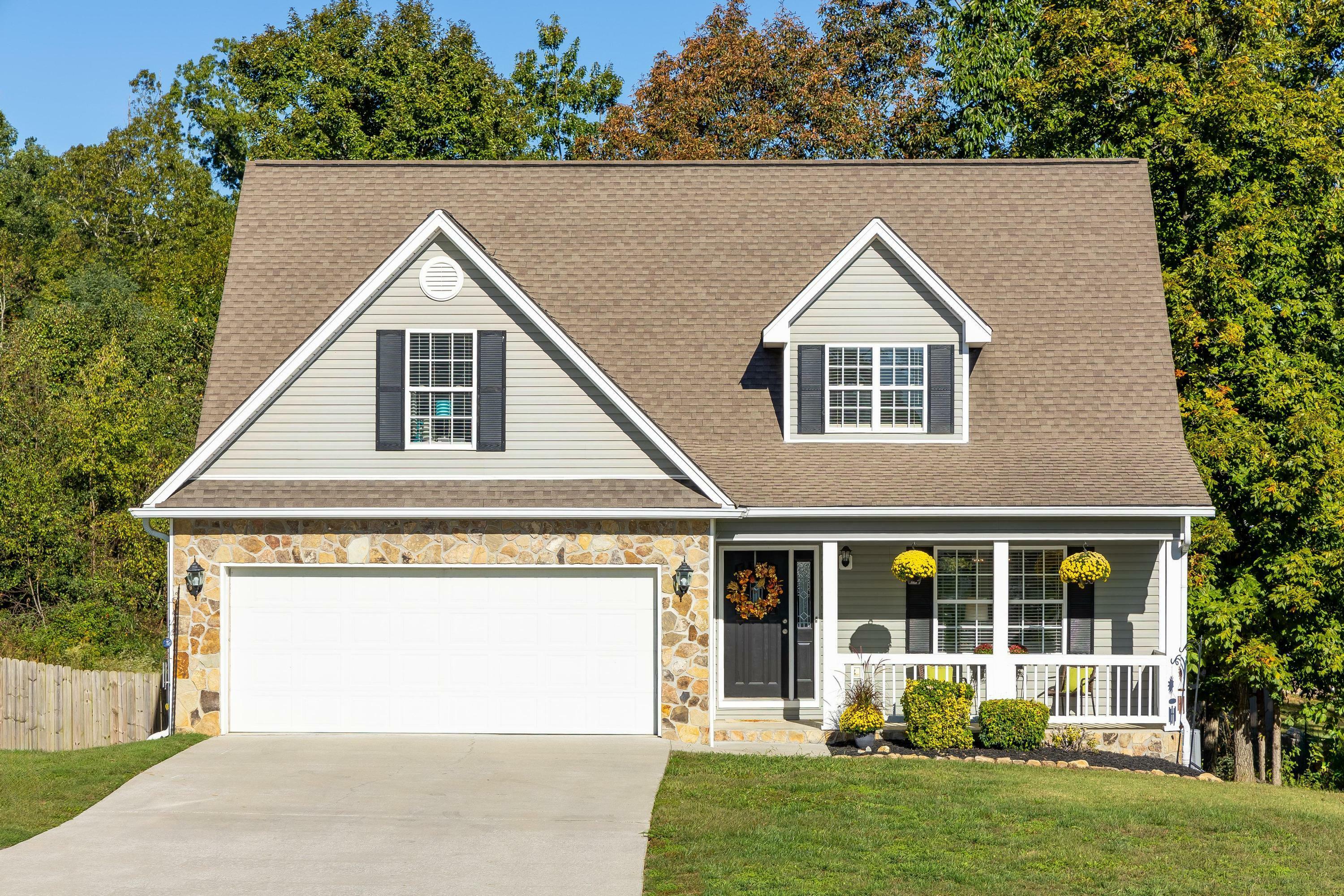 Property Photo: 1339 Woodland Cove Place NE TN 37312