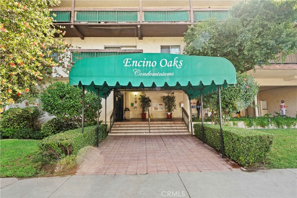 5460 White Oak Avenue A105  Encino CA 91316 photo