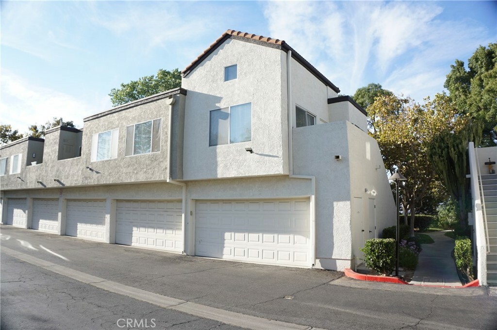 Property Photo:  24410 Valle Del Oro 103  CA 91321 