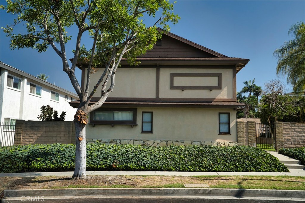 Property Photo:  12302 Breezewood Drive  CA 90604 