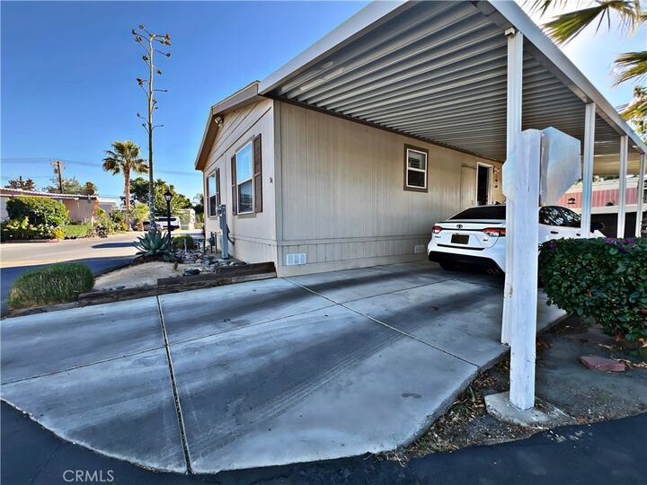 Property Photo:  351 E 7th Space 54 Street 54  CA 92583 