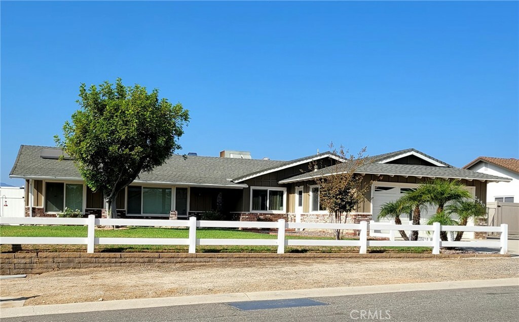 2550 Vine Avenue  Norco CA 92860 photo