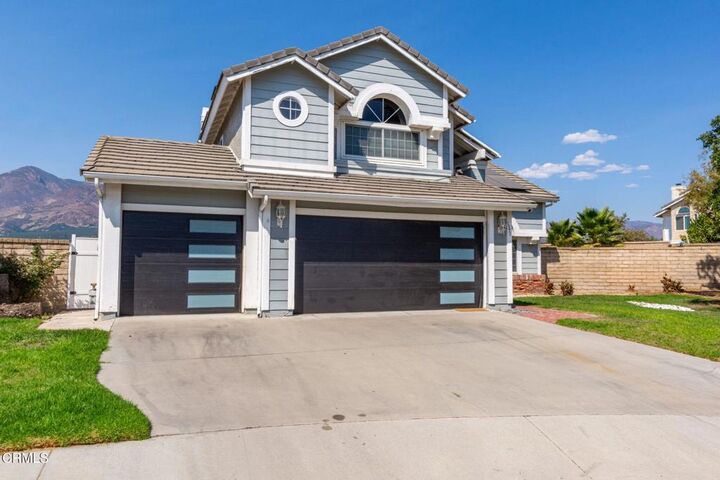 Property Photo:  1371 Bluejay Street  CA 93015 
