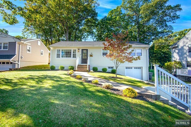 Property Photo:  100 McNomee Street  NJ 07436 