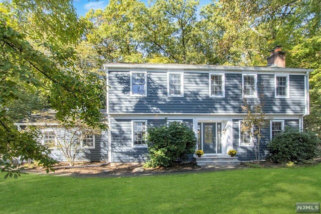 Property Photo:  175 Chestnut Ridge Road  NJ 07677 