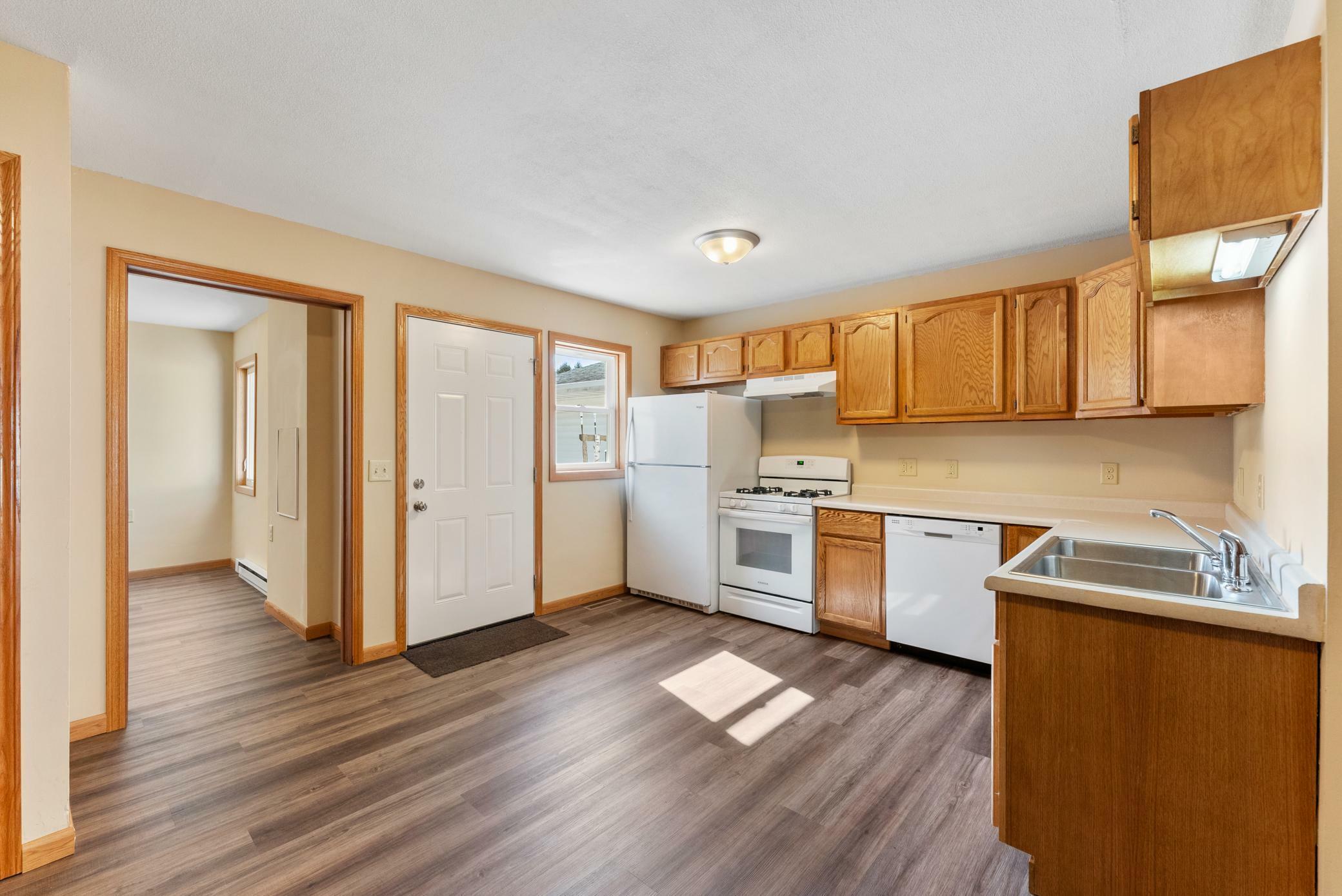 Property Photo:  509 1st Street SW  MN 55037 