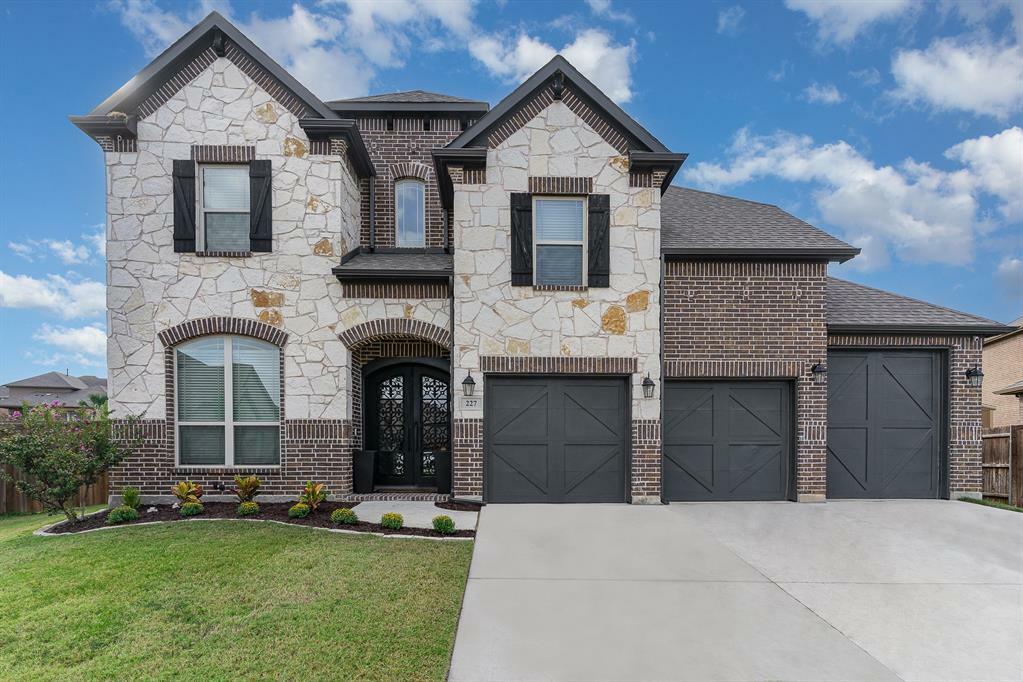 227 Spruce Valley Drive  Justin TX 76247 photo