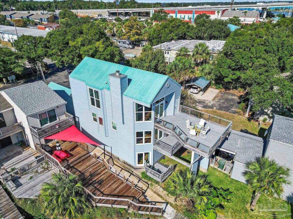 Property Photo: 1280 Mahogany Mill Rd FL 32507