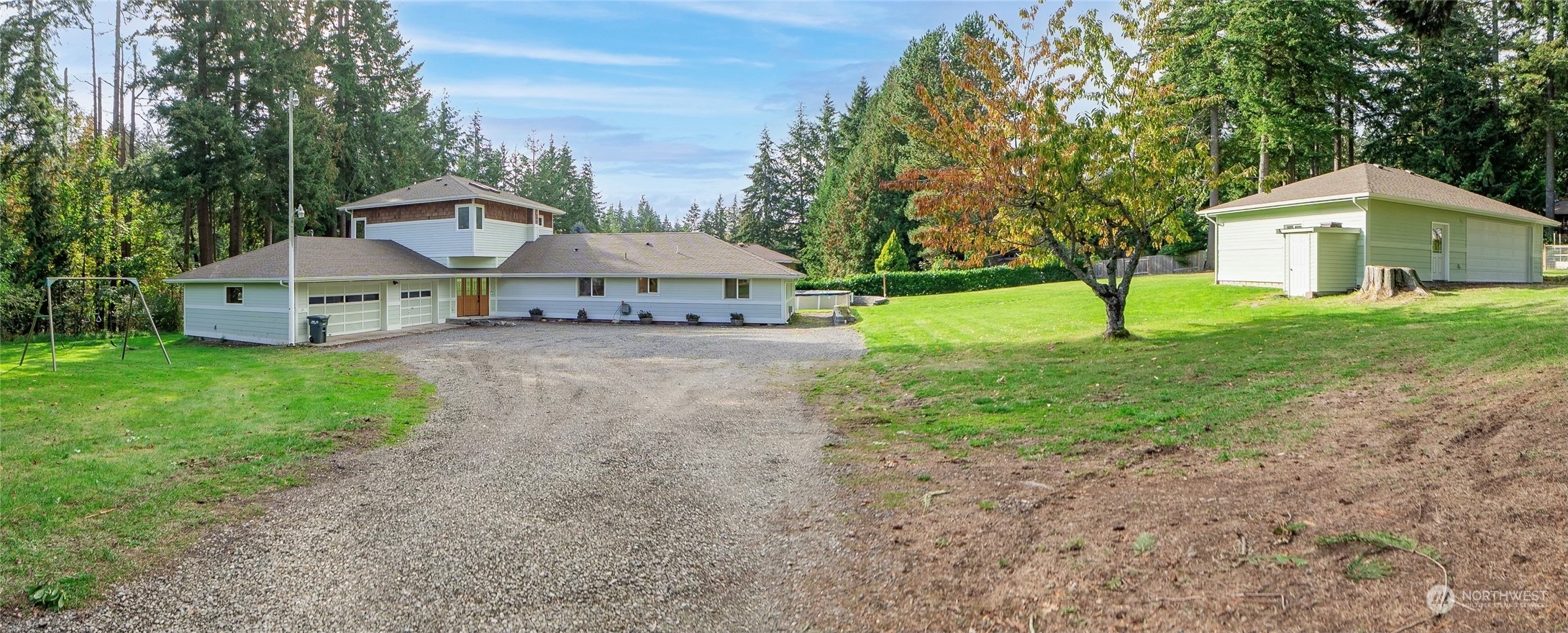 Property Photo:  1813 Yew Street Road  WA 98229 