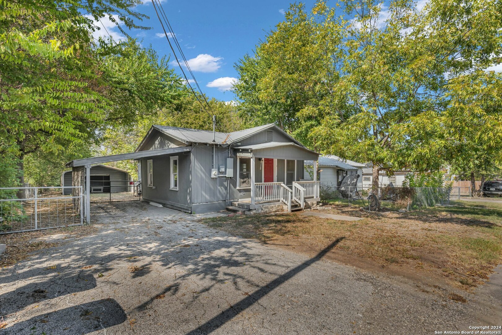 Property Photo:  1850 Lee St  TX 78130 