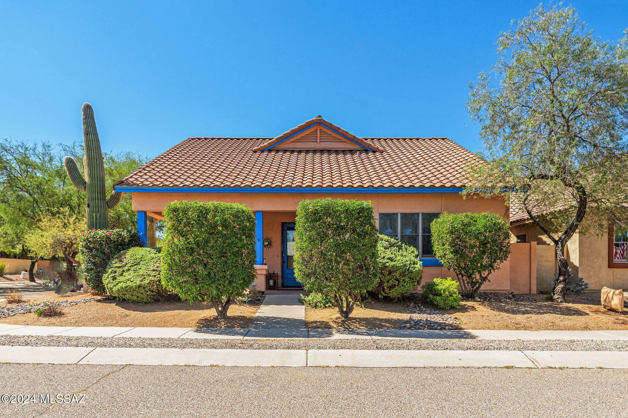 Property Photo:  5212 S Zenith Way  AZ 85747 