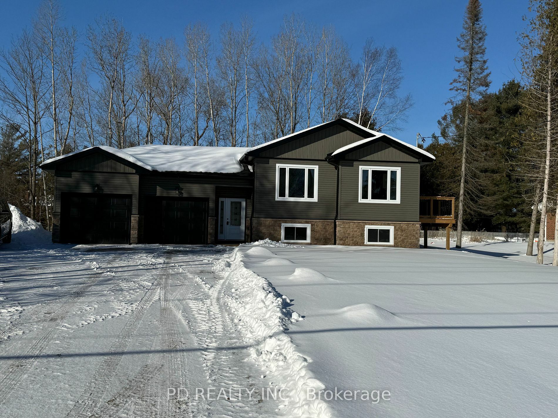 644 Skyline Rd  Smith-Ennismore-Lakefield ON K0L 1T0 photo