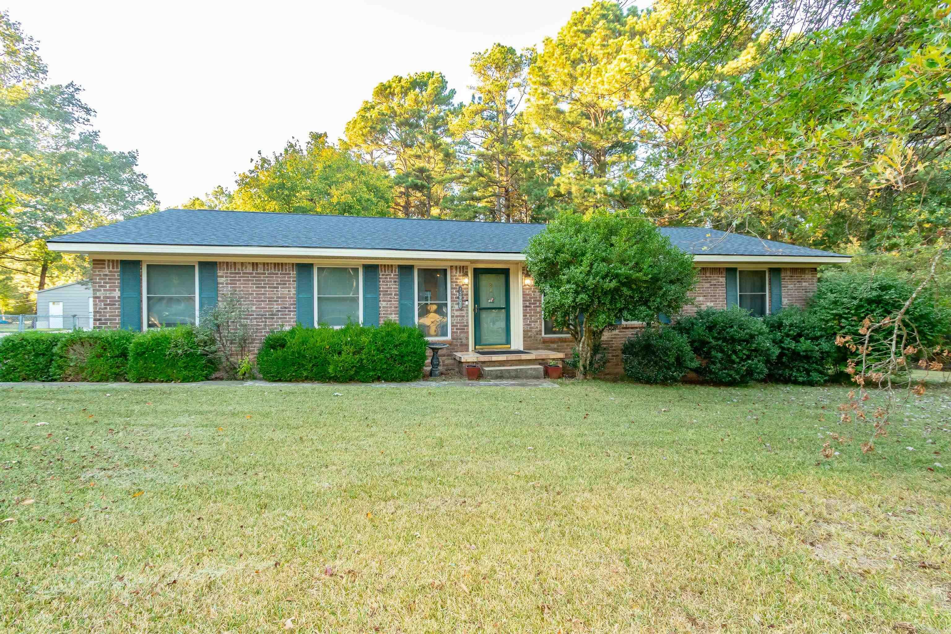 Property Photo:  13908 Alexander Rd  AR 72002 