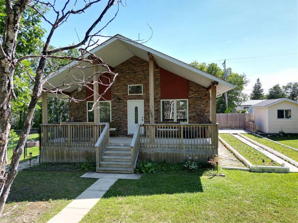 Property Photo:  538 Pleiades Avenue  MB R0C 3G0 