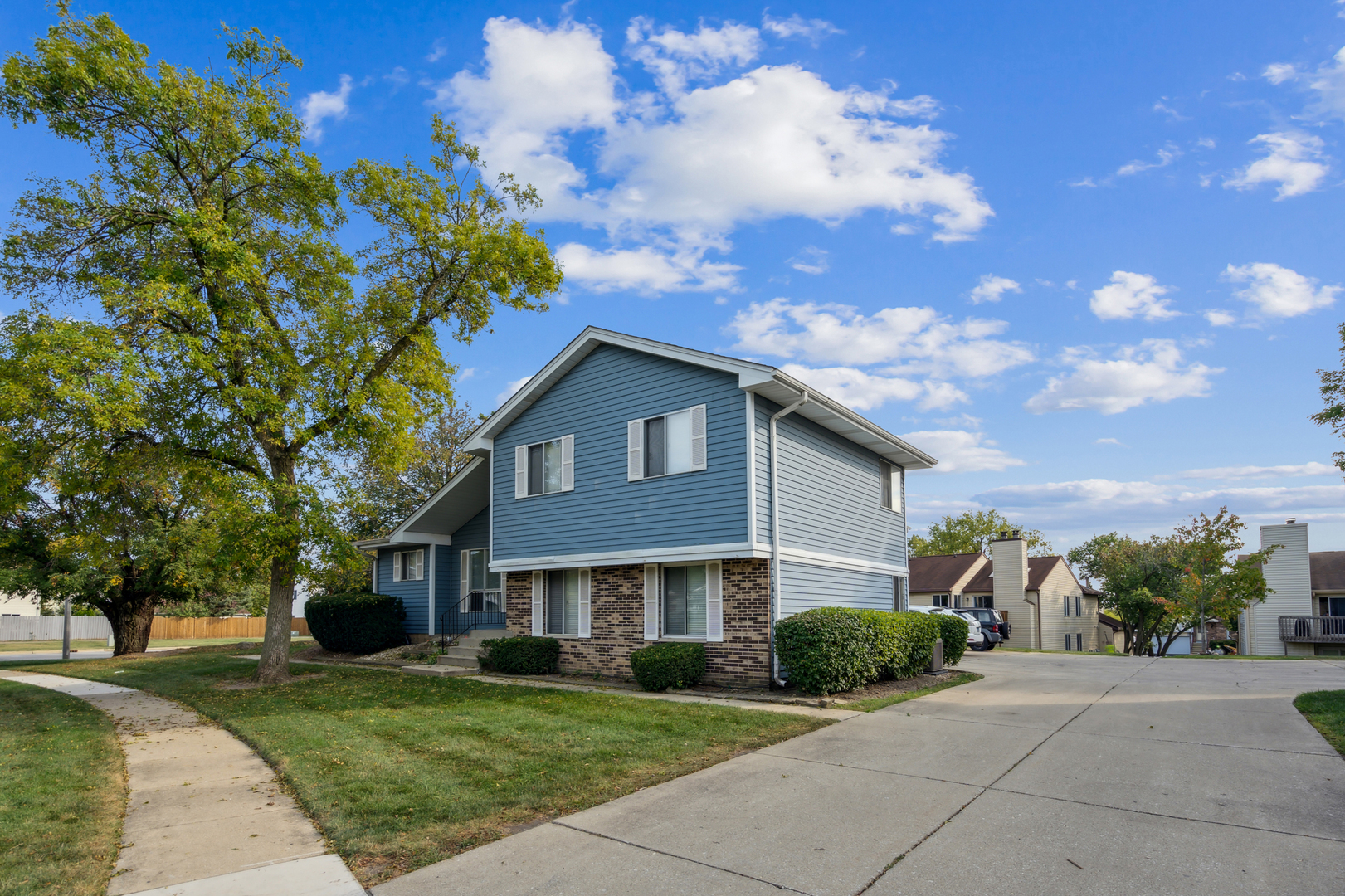 Property Photo:  2401 Brunswick Circle D  IL 60517 